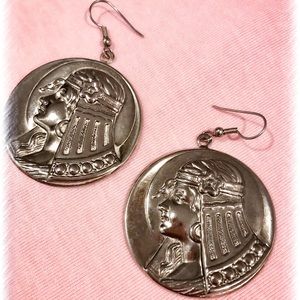 Sterling Egyptian head Princess earrings ! 1 only!